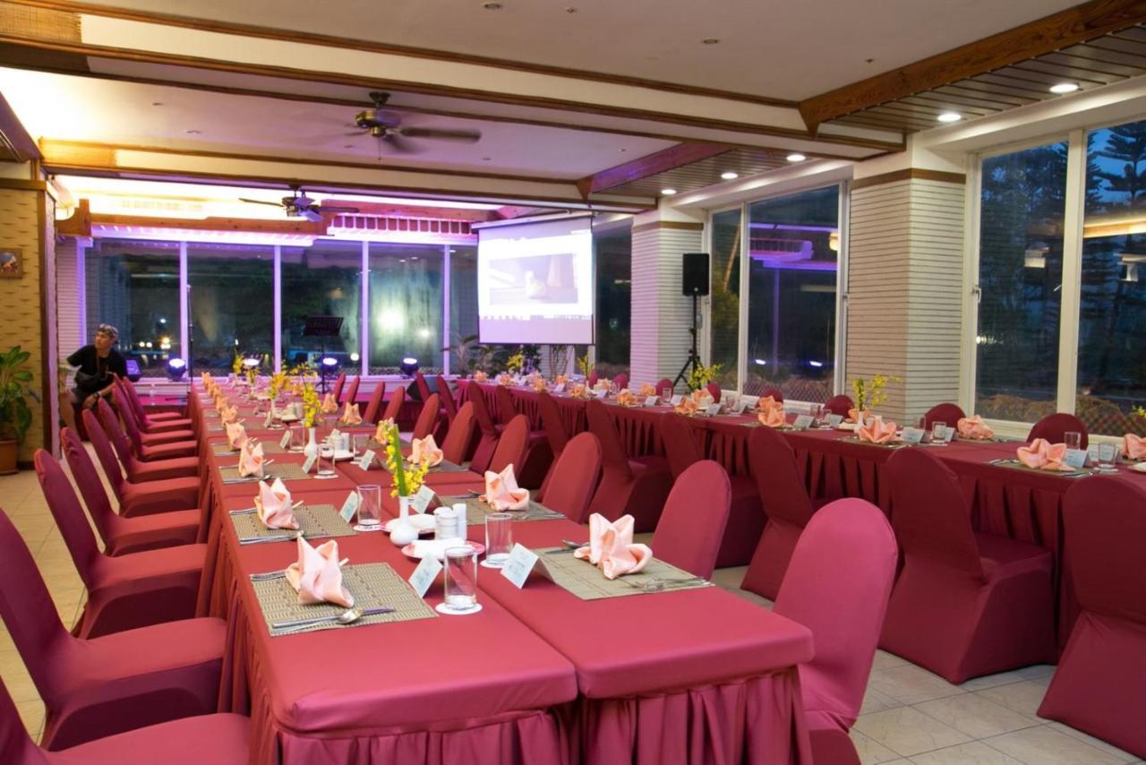 โฮเต็ล รอยัล ชิห์เพ็น Hotel Wenquan ภายนอก รูปภาพ The 10th Anniversary of the University