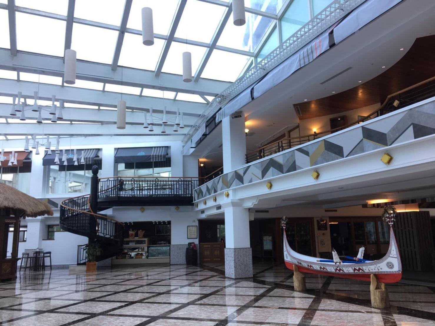 โฮเต็ล รอยัล ชิห์เพ็น Hotel Wenquan ภายนอก รูปภาพ The lobby of the hotel